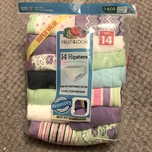 New in bag girls size 14 Fruit Of The Loom hipster panties